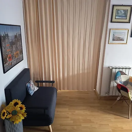 A Casa Апартаменты Казерта